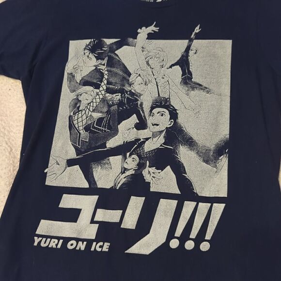 Yuri on Ice Shirt Medium Anime MANGA Blue Crunchyroll T-Shirt Skating LGBTQ - Picture 2 of 4